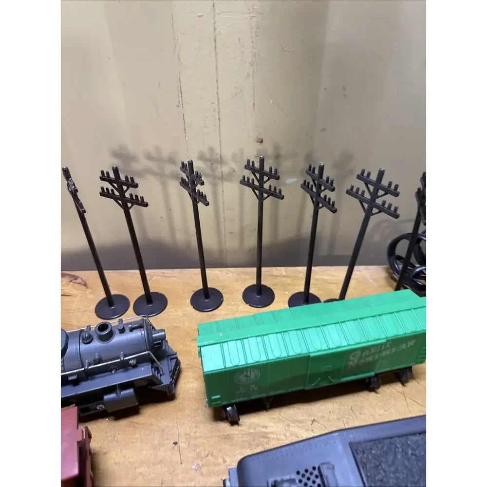 Vintage Train Set Track Engine Cars And Accessories